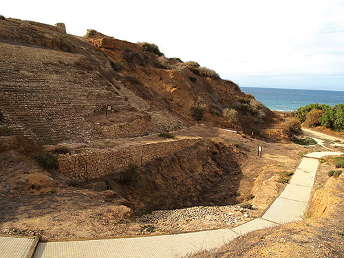 L’enceinte septentrionale des fortifications d’Ascalon.