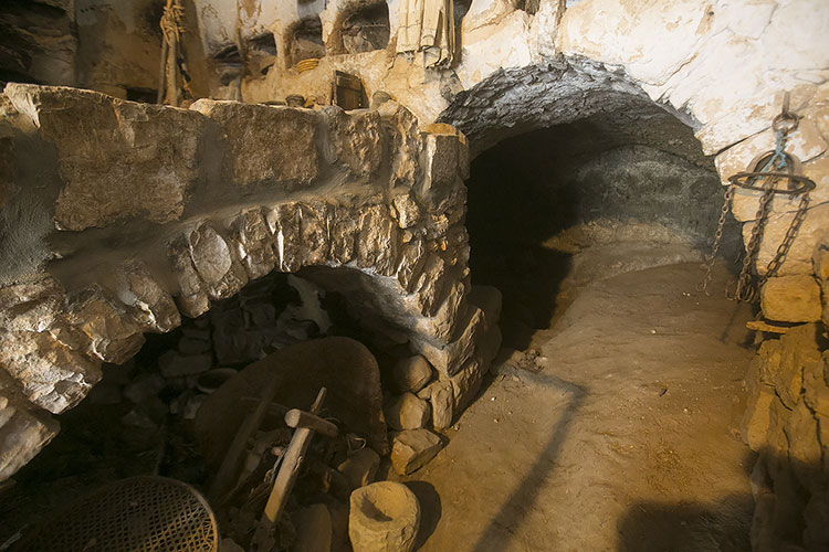 grotte sous la maison