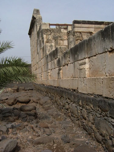 synagogue blanche de Capharnaüm